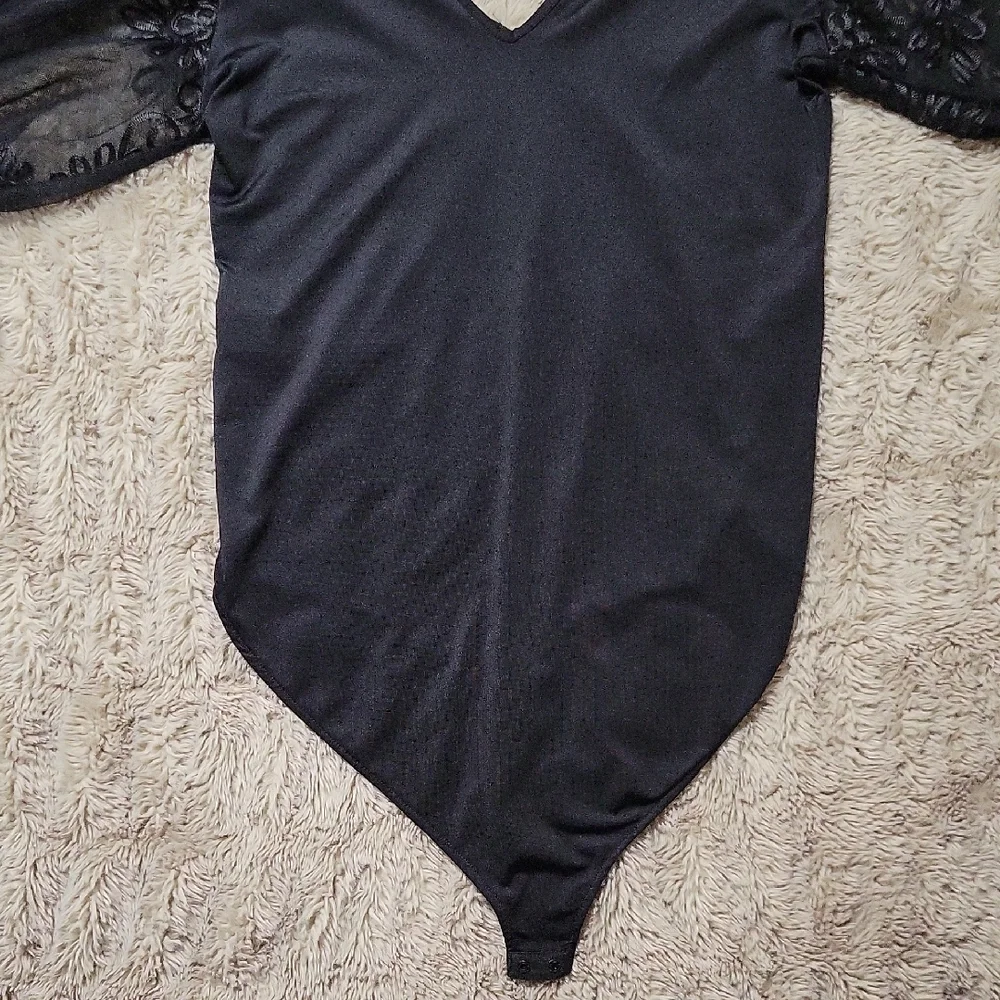 πZara Black Lace Puff Sleeve Bodysuit Size Large - Picture 9 of 9